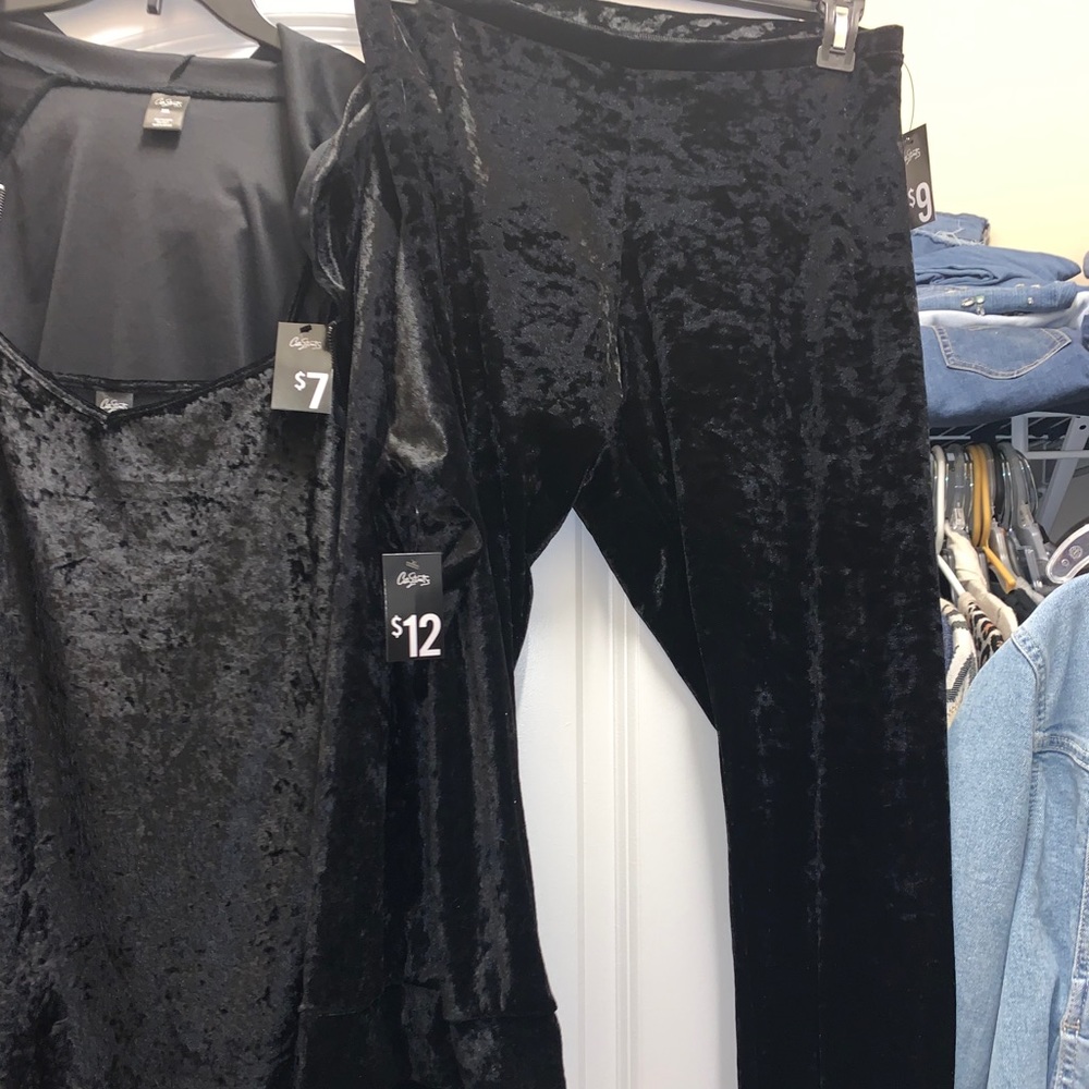 3 piece velour like outfit